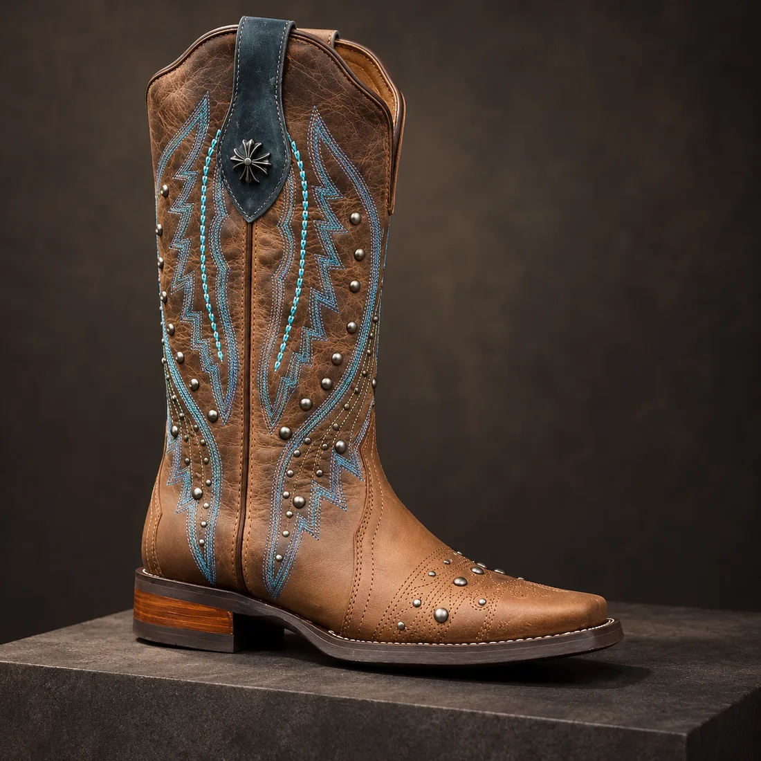 Bota Country Feminina Cano Alto Marrom com Bordados Turquesa e Tachas — miniatura 7