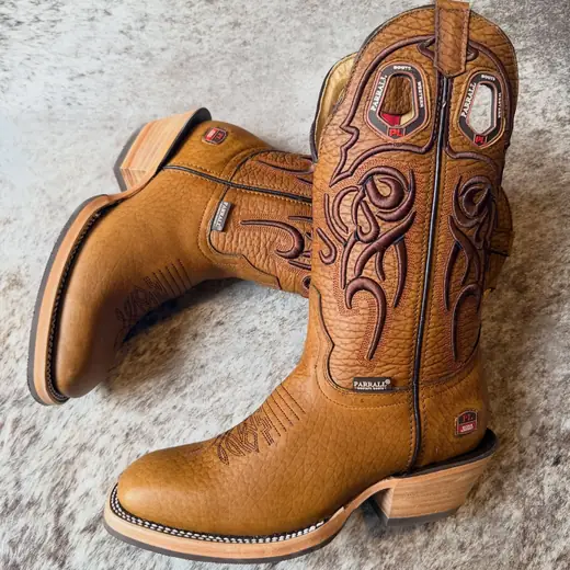 Bota Texana Búfalo Mel — Couro de Búfalo