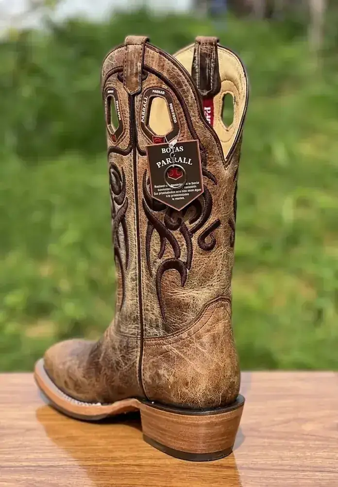Bota Texana Masculina Parral em Couro Rústico – Tom Caramelo/Café — foto 1